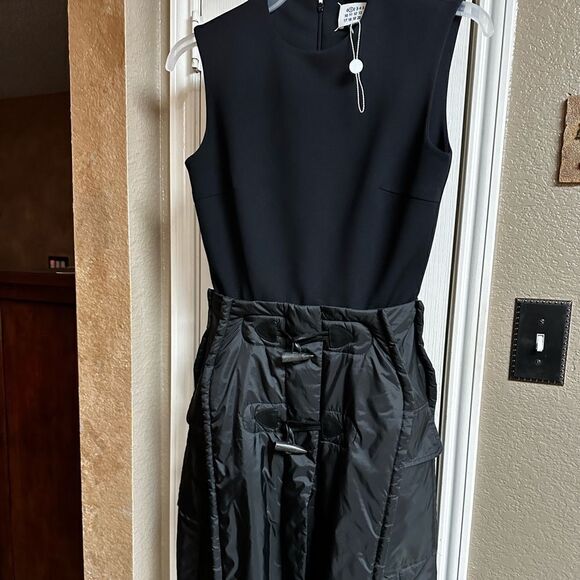 MAISON Margiela Paris Switching sleeveless docking Puffer Couture Dress Blk
NWT - Picture 11 of 17
